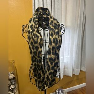 MICHAEL Michael Kors Leopard Print Infinity Scarf!!